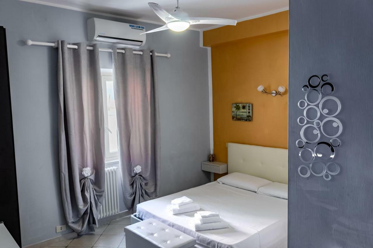 Albachiara Guest House Ф'юмічіно Екстер'єр фото