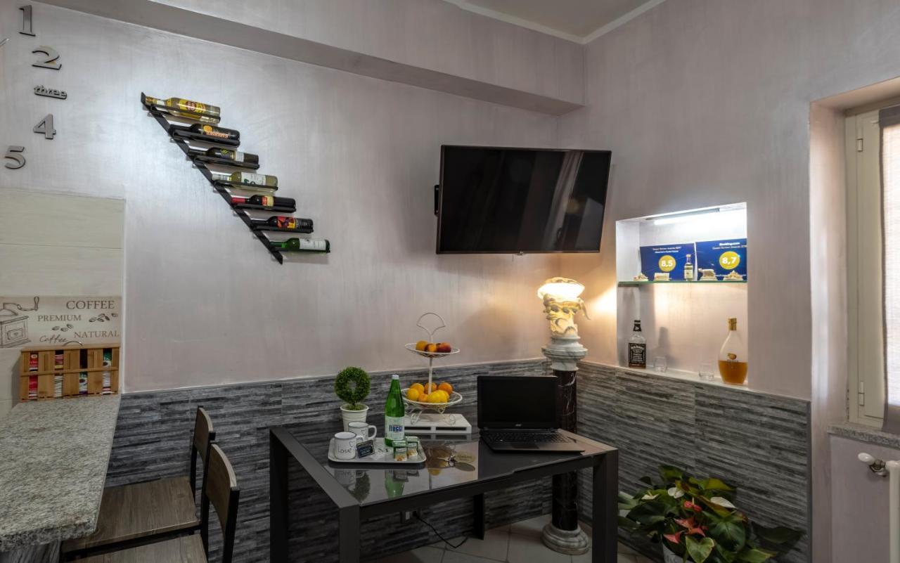 Albachiara Guest House Ф'юмічіно Екстер'єр фото